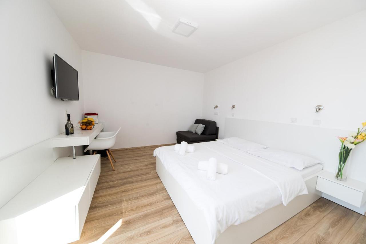 نوفي فينودولسكي Rocky Beach Rooms المظهر الخارجي الصورة
